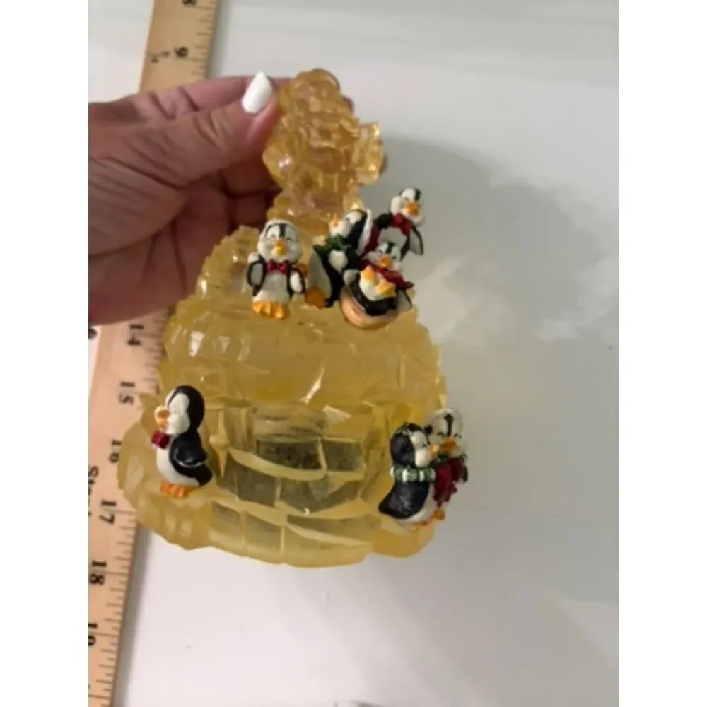 vtg Musical table decoration Party Penguins